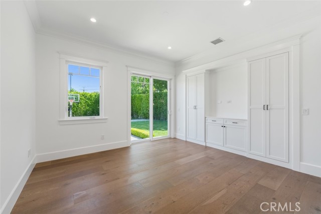 Detail Gallery Image 18 of 59 For 20701 Dumont St, Woodland Hills,  CA 91364 - 8 Beds | 9 Baths