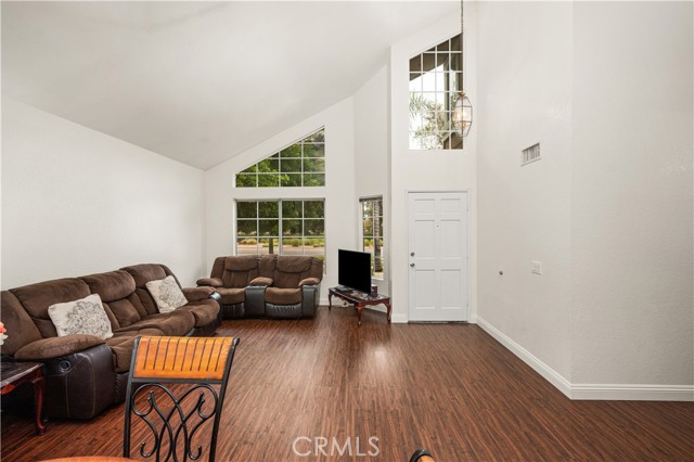 Detail Gallery Image 7 of 39 For 3267 Tyler, Riverside,  CA 92503 - 4 Beds | 3 Baths