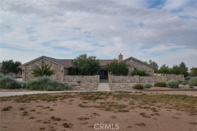 Detail Gallery Image 1 of 30 For 9740 Joshua St, Oak Hills,  CA 92344 - 4 Beds | 3 Baths