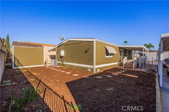 1456 E Philidelphia Street, Ontario CA: https://media.crmls.org/medias/74df7069-c363-469f-a59c-b3fdd726baf4.jpg