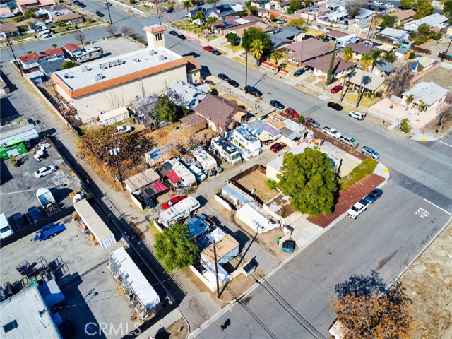 584 E H Street, Colton CA: https://media.crmls.org/medias/74dfcc25-a57e-4c28-894c-bf52bdf4e6a5.jpg