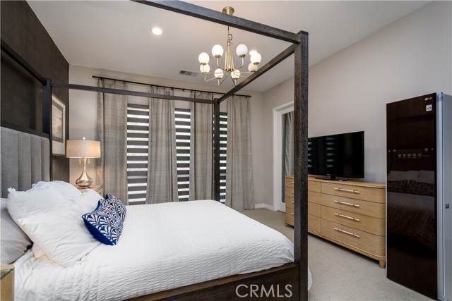 Detail Gallery Image 17 of 47 For 413 Transport, Tustin,  CA 92782 - 4 Beds | 4 Baths