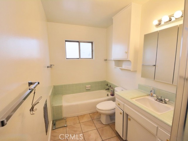 Detail Gallery Image 11 of 15 For 1755 N Berendo St #28,  Los Angeles,  CA 90027 - 1 Beds | 1 Baths