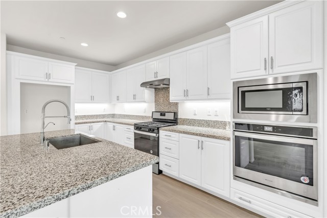 Detail Gallery Image 6 of 30 For 3231 E La Avenida, Ontario,  CA 91761 - 4 Beds | 3 Baths