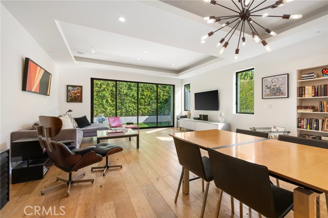 3660 Beethoven Street, Los Angeles CA: https://media.crmls.org/medias/74e0bdf9-d4b0-429b-849a-8abfead4ed1b.jpg