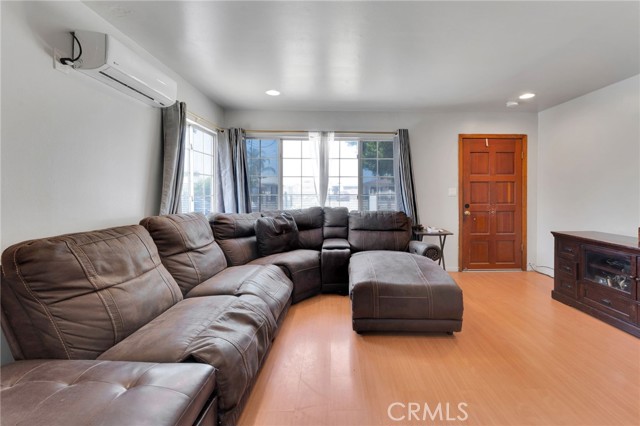 Detail Gallery Image 5 of 25 For 3470 Patritti Ave, Baldwin Park,  CA 91706 - 2 Beds | 1 Baths