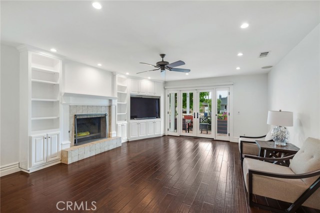 21192 Richmond Circle, Huntington Beach CA: https://media.crmls.org/medias/74e1533e-f988-4715-a901-e694baebdff4.jpg