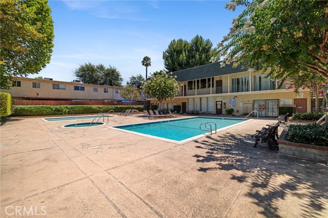 Detail Gallery Image 23 of 31 For 17045 Roscoe #14,  Northridge,  CA 91325 - 2 Beds | 1/1 Baths