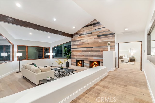 74e2ff57 12ac 4104 A032 163d908e7114