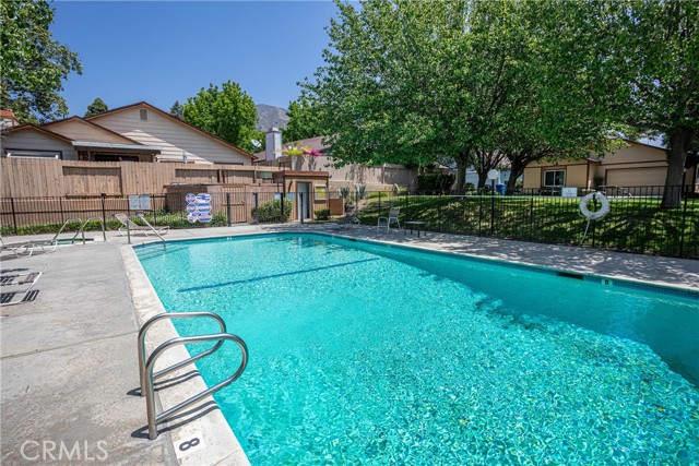 Detail Gallery Image 27 of 32 For 13982 Olive Grove, Sylmar,  CA 91342 - 2 Beds | 2 Baths