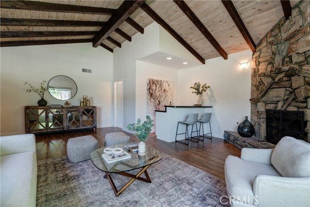 Detail Gallery Image 9 of 32 For 20322 Callaway Ave, Lakewood,  CA 90715 - 3 Beds | 2 Baths