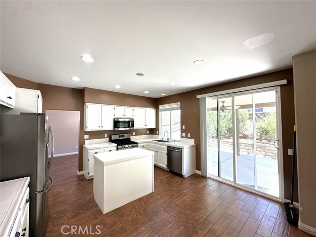Detail Gallery Image 27 of 60 For 29848 Peacock Mountain Dr, Menifee,  CA 92584 - 5 Beds | 3 Baths
