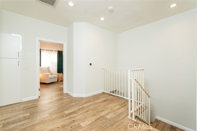Detail Gallery Image 23 of 43 For 3960 Pennsylvania Ave #107,  La Crescenta,  CA 91214 - 3 Beds | 2/1 Baths