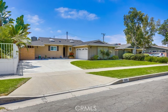 Detail Gallery Image 2 of 62 For 1206 W Porter Ave, Fullerton,  CA 92833 - 3 Beds | 2 Baths