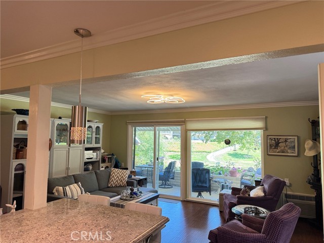 579 Avenida Majorca, Laguna Woods CA: https://media.crmls.org/medias/74e47286-ea27-4a77-9340-2390df9c8022.jpg