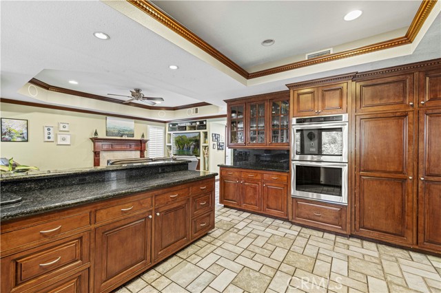 28642 Apricot Place, Saugus CA: https://media.crmls.org/medias/74e60f48-59ba-4c3d-9606-39198a6d191b.jpg