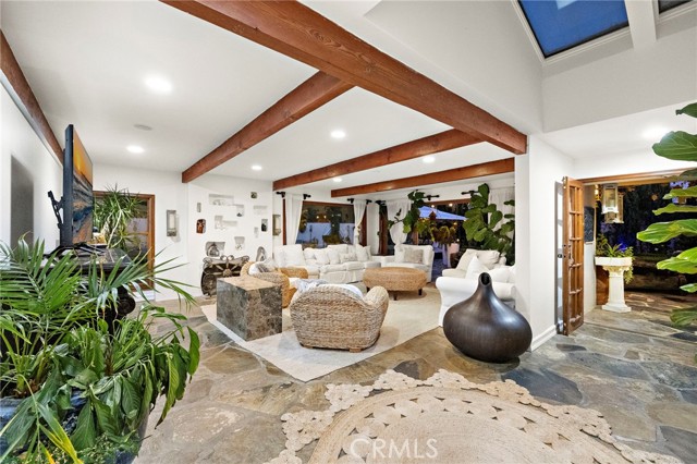 Detail Gallery Image 6 of 26 For 4621 Wayne, Corona Del Mar,  CA 92625 - 4 Beds | 3/1 Baths