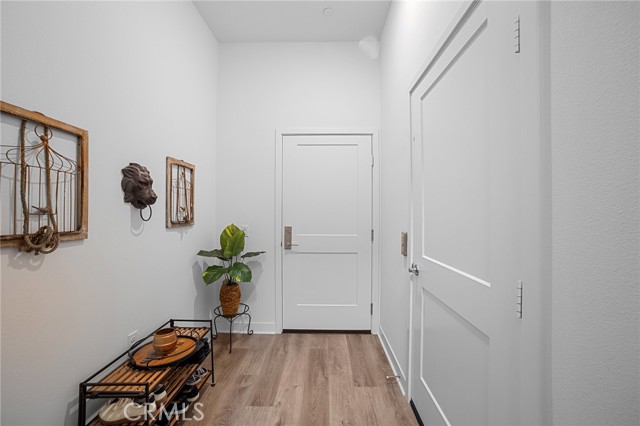 Detail Gallery Image 4 of 45 For 129 Carlow, Irvine,  CA 92618 - 2 Beds | 2 Baths