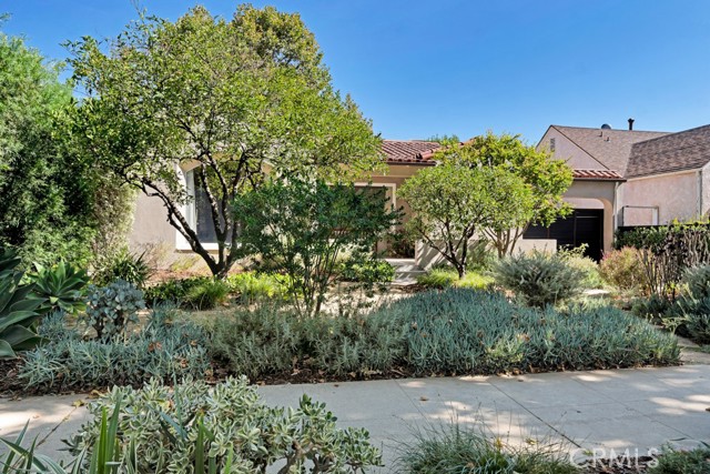 Detail Gallery Image 36 of 36 For 14627 Killion St, Sherman Oaks,  CA 91411 - 2 Beds | 2 Baths