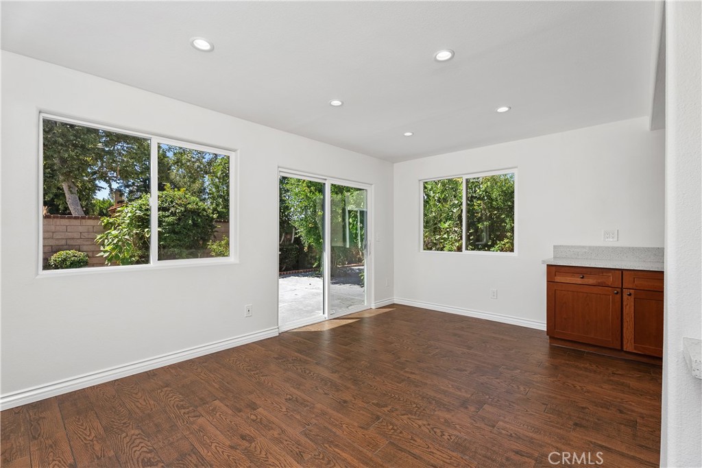 74e83ed5 75e6 46fc 9c5c 91bb9ce67221