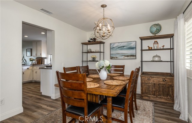 1605 Lisa Lane, Redlands CA: https://media.crmls.org/medias/74e93753-c3de-4c93-9460-a538582e0026.jpg