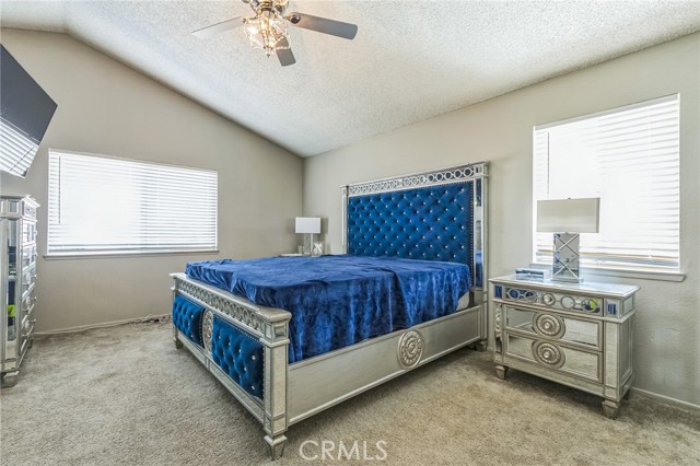 1725 Le Niche Lane, Lancaster CA: https://media.crmls.org/medias/74e9f479-d953-409e-8e6e-2f62ceeb2e1a.jpg