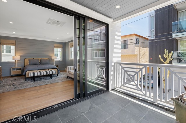 Detail Gallery Image 36 of 54 For 443 23rd Pl, Manhattan Beach,  CA 90266 - 3 Beds | 3/1 Baths