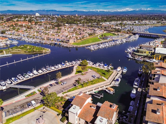 Detail Gallery Image 35 of 45 For 5201 Marina Pacifica S, Long Beach,  CA 90803 - 2 Beds | 2/1 Baths