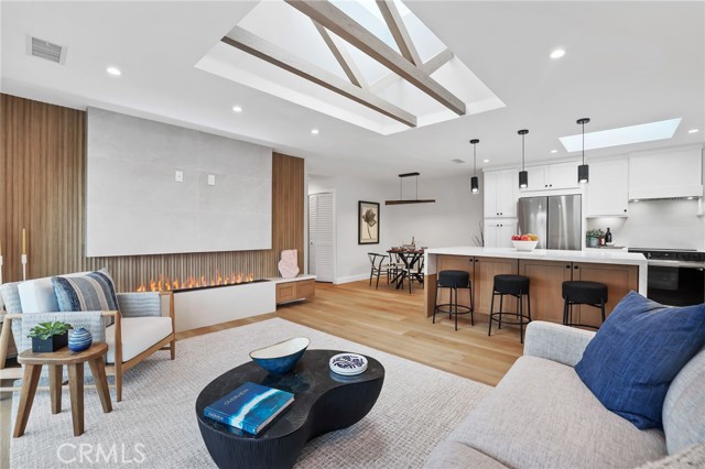 Front Image Thumbnail for CRPW26069688