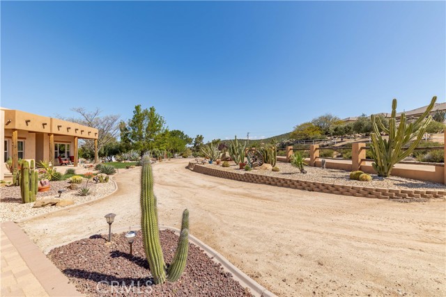 35155 Sawh Court, Sage CA: https://media.crmls.org/medias/74eb711d-2fe7-4d44-8230-90bf120f105b.jpg