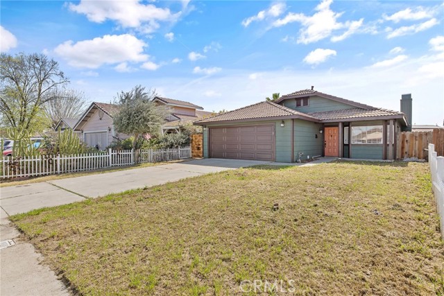 Detail Gallery Image 2 of 27 For 1171 State St, Hanford,  CA 93230 - 3 Beds | 2 Baths