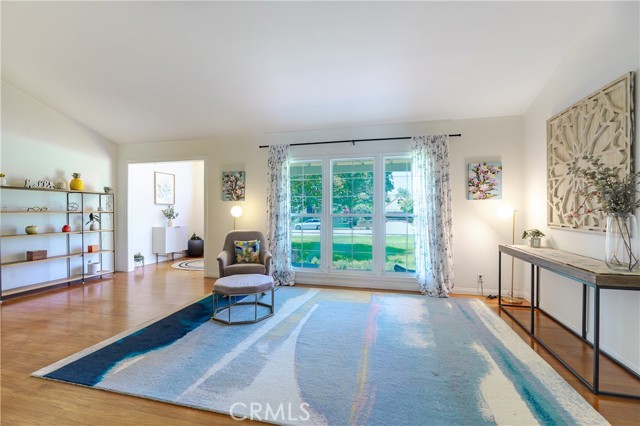 367 W Camino Real Avenue, Arcadia CA: https://media.crmls.org/medias/74ec2300-1906-468f-97d6-044685b0b6c1.jpg