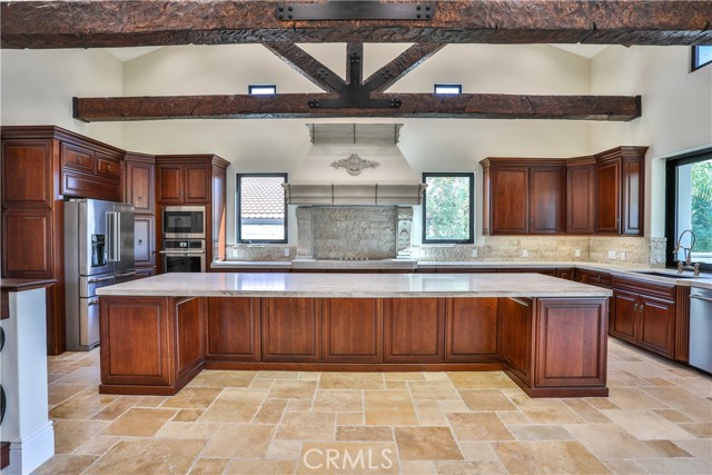 Detail Gallery Image 4 of 66 For 22477 Boating Way, Canyon Lake,  CA 92587 - 3 Beds | 4 Baths