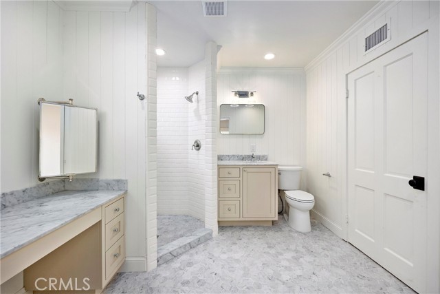 74ee48b2 C11f 4a89 9bb1 D7d32ccc6261