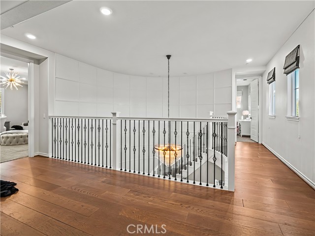 Detail Gallery Image 30 of 65 For 22385 Midtown Ct, Saugus,  CA 91350 - 5 Beds | 4/1 Baths