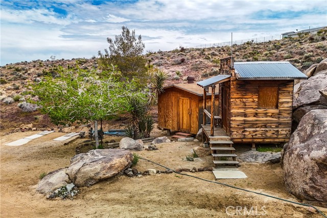 Detail Gallery Image 5 of 75 For 55525 Wood Rd, Yucca Valley,  CA 92284 - 1 Beds | 1 Baths