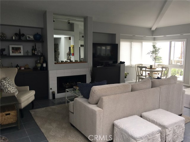 Detail Gallery Image 6 of 25 For 254 Arch St, Laguna Beach,  CA 92651 - 2 Beds | 2 Baths