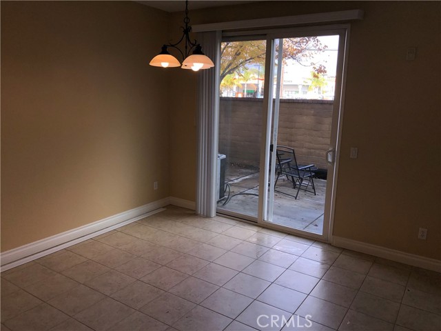 Detail Gallery Image 13 of 44 For 25056 Driftoak, Murrieta,  CA 92562 - 3 Beds | 2/1 Baths