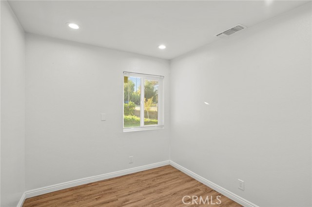 Detail Gallery Image 12 of 20 For 164 E Highland Ave, Redlands,  CA 92373 - 3 Beds | 1 Baths