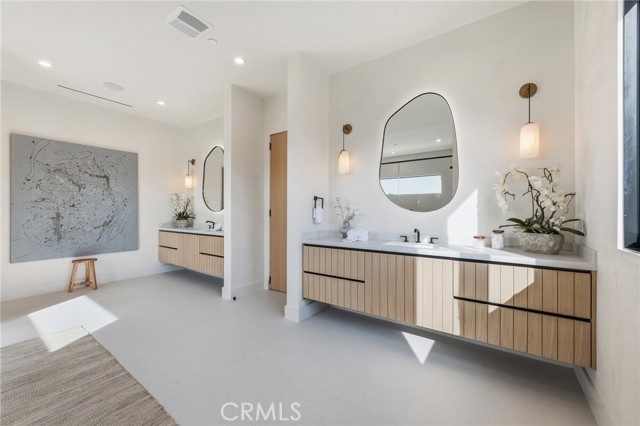 Detail Gallery Image 16 of 36 For 16252 Addison St, Encino,  CA 91436 - 7 Beds | 7/1 Baths