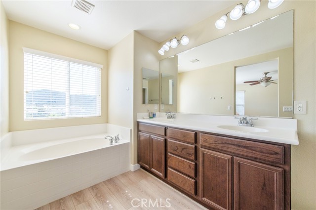 Detail Gallery Image 19 of 31 For 34137 Camelina, Lake Elsinore,  CA 92532 - 4 Beds | 2/1 Baths