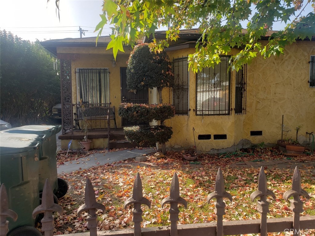 1606 E 82nd Street, Los Angeles, CA 90001