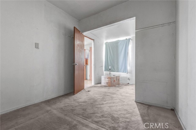 939 White Knoll Drive, Los Angeles CA: https://media.crmls.org/medias/74ef3f34-8530-4334-88cd-7c98e575ce17.jpg