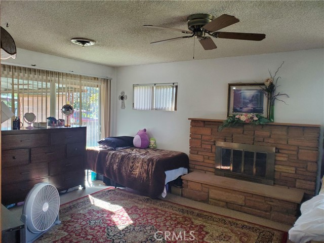 Detail Gallery Image 7 of 27 For 1192 Cherry Lane, Calimesa,  CA 92320 - 3 Beds | 2 Baths