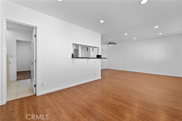 Detail Gallery Image 3 of 26 For 2444 4th Street Unit#9 St, Santa Monica,  CA 90405 - 1 Beds | 1 Baths