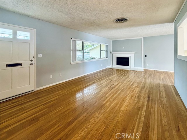 Detail Gallery Image 7 of 21 For 8586 Topanga Canyon, West Hills,  CA 91304 - 3 Beds | 2 Baths