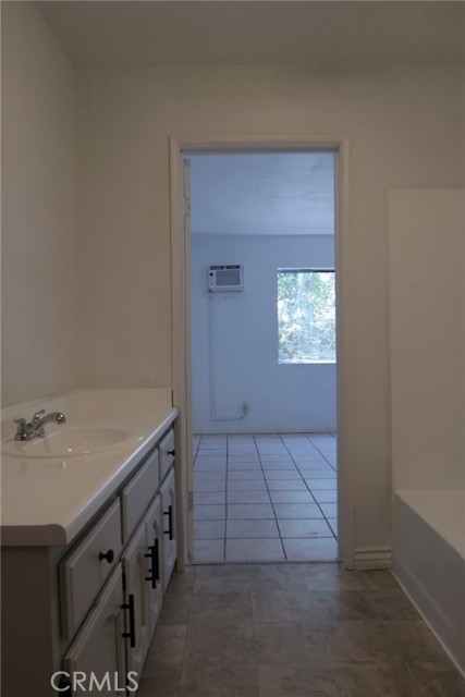 Detail Gallery Image 23 of 45 For 455 Nassau Ave, Los Angeles,  CA 90063 - 4 Beds | 3 Baths