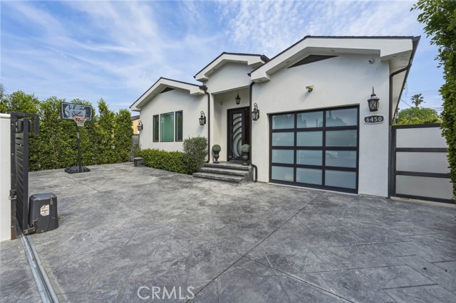 Detail Gallery Image 3 of 48 For 6450 Teesdale Ave, North Hollywood,  CA 91606 - 3 Beds | 3 Baths