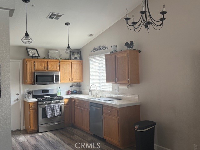 Detail Gallery Image 27 of 49 For 7670 Stoney Creek Ct, Highland,  CA 92346 - 4 Beds | 2 Baths