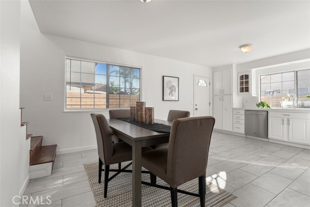 Detail Gallery Image 6 of 35 For 692 N Rancho Santiago Blvd, Orange,  CA 92869 - 5 Beds | 4 Baths